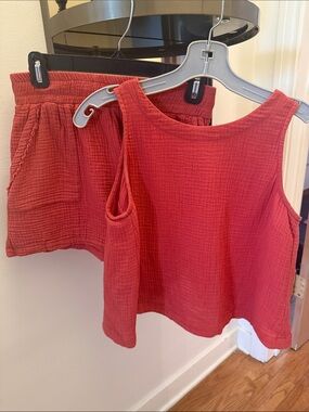 fun 2 fun Coral-red High-Waist Textured Women's Shorts and Matching Tank Top